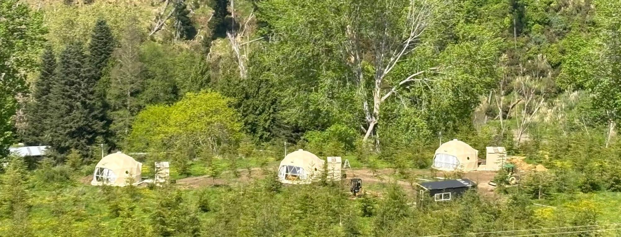 Takahuri Glamping Domes Вангануї Екстер'єр фото