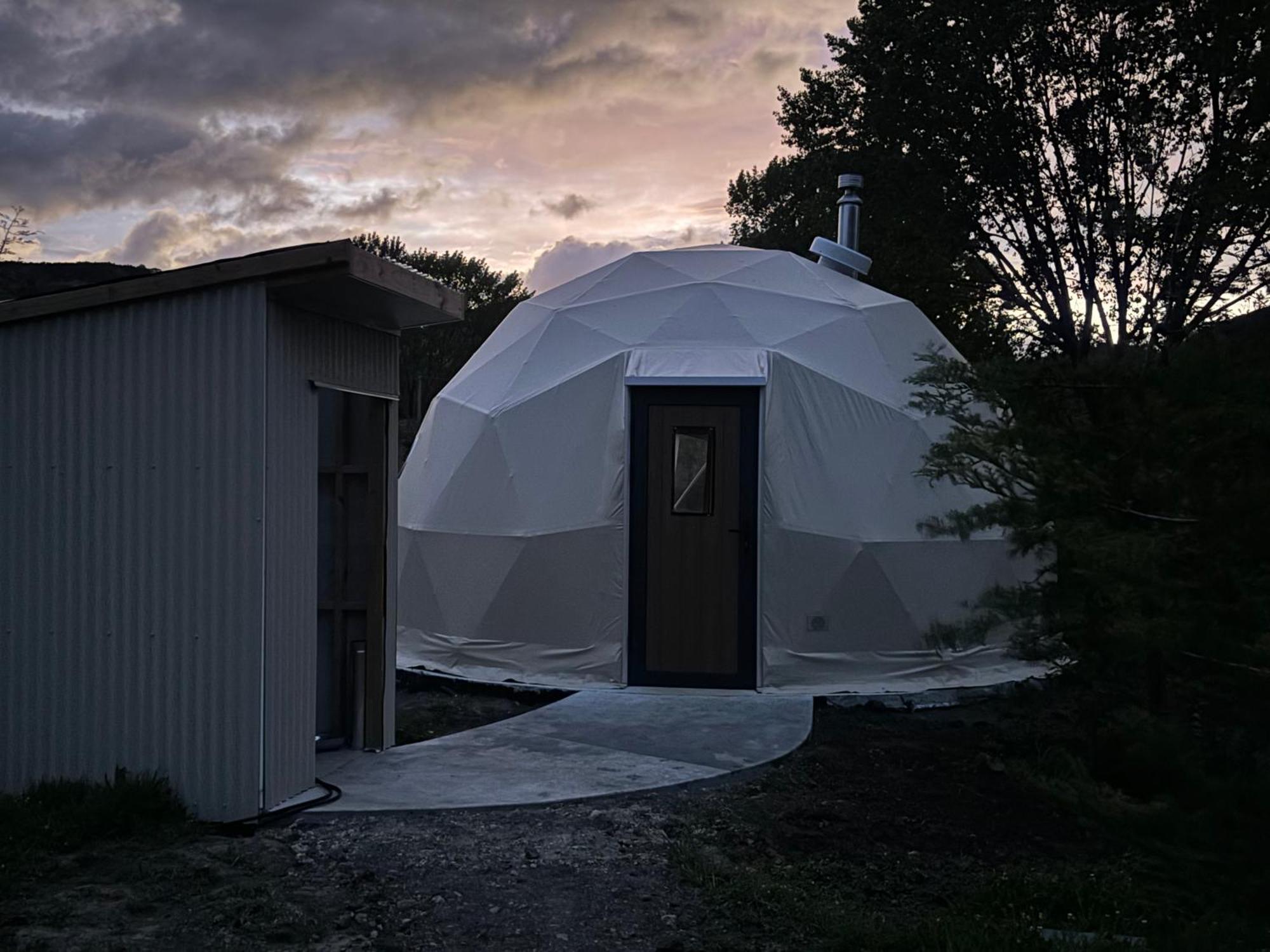 Takahuri Glamping Domes Вангануї Екстер'єр фото